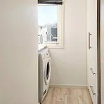 6 Person In