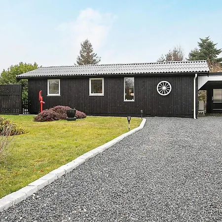 Ferienhaus Xlviii *