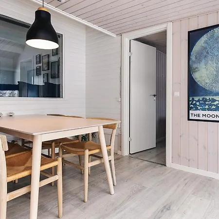6 Person In * Karrebæksminde